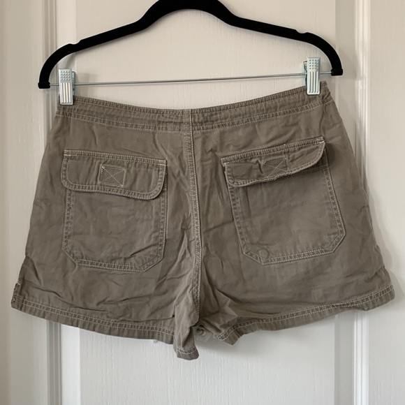 AMERICAN EAGLE Olive Green 100% Cotton Drawstring 3.5” Inseam Shorts Size 4 - Picture 13 of 16